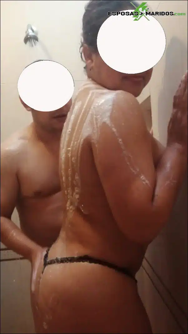 Fotos de un rico trío con mi marido y un seguidor de 28 años